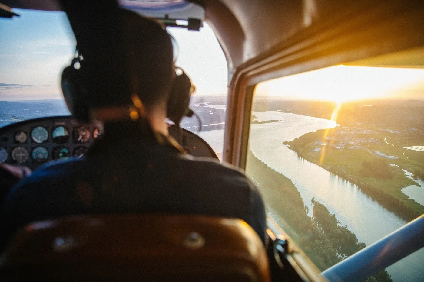 Pilot Rise Articles: Flight Schools: 17 Red Flags Every Student Pilot Should Be Aware Of