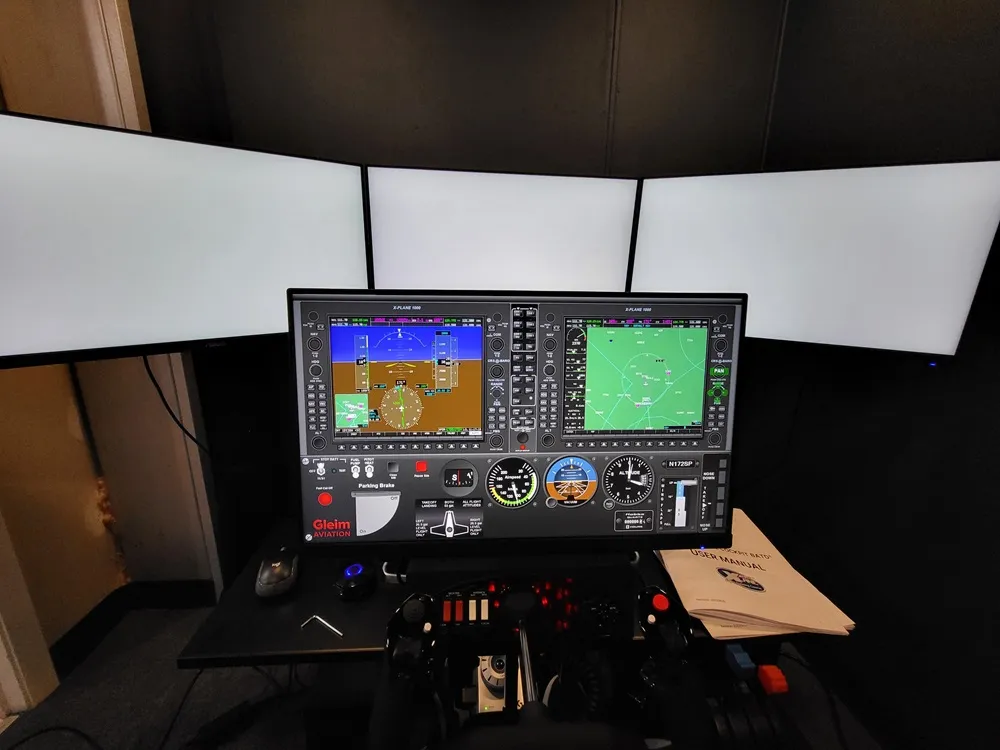 Pilot Rise Articles: The Role of Flight Simulators in Pilot Training: Benefits and Cautions