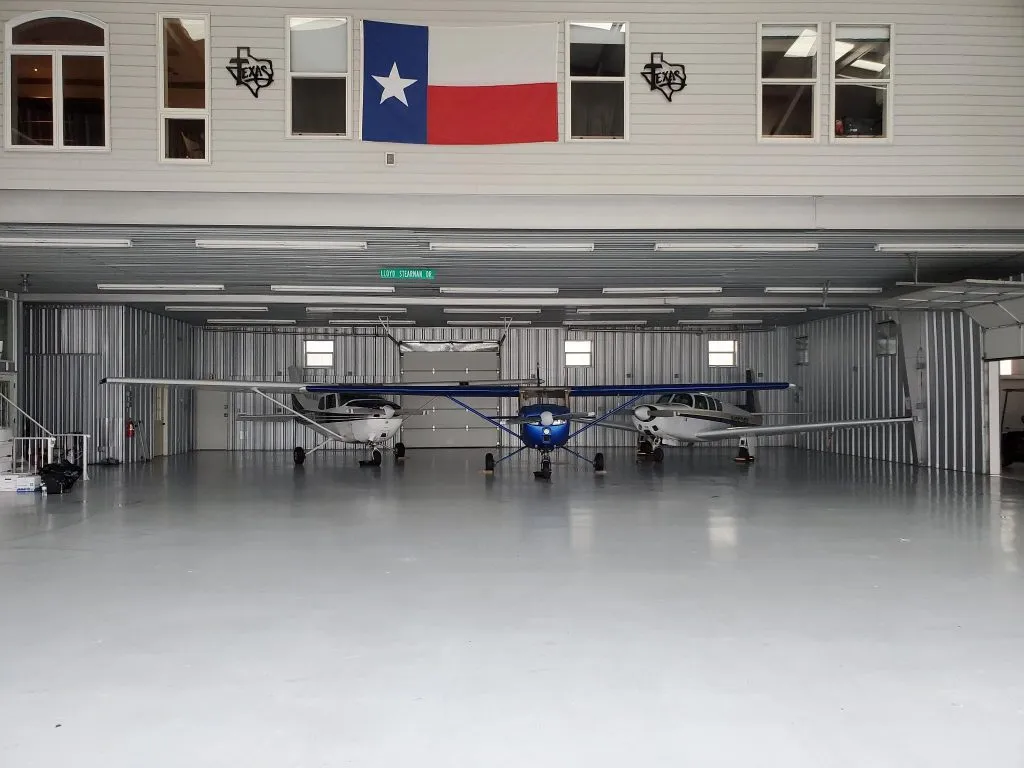 Pilot Rise Hangar - Rental Fleet Aircraft