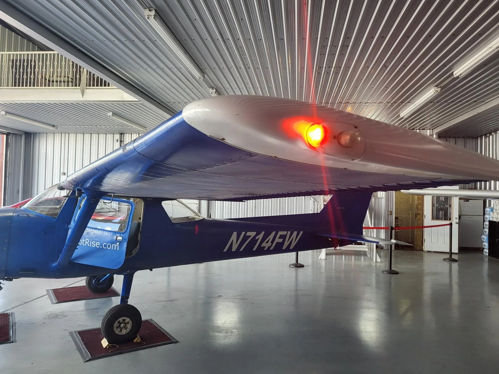 Red left-wing navigation light