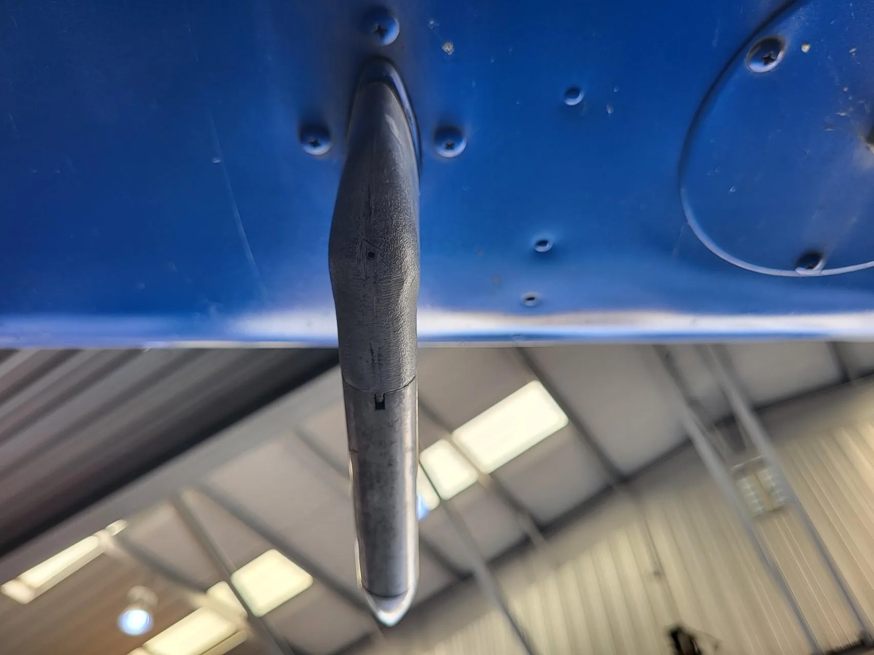 Drain hole beneath a Cessna pitot tube