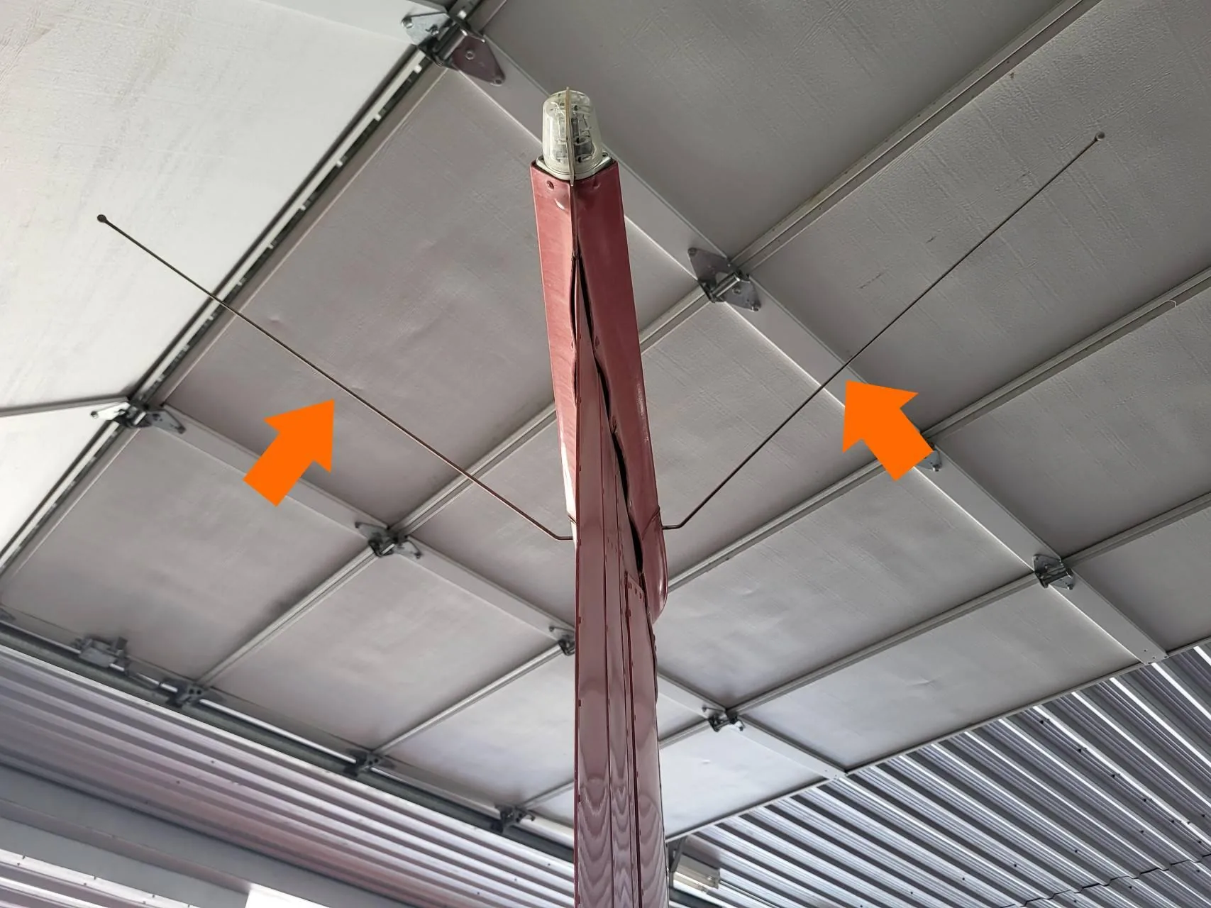 Aircraft VOT antenna