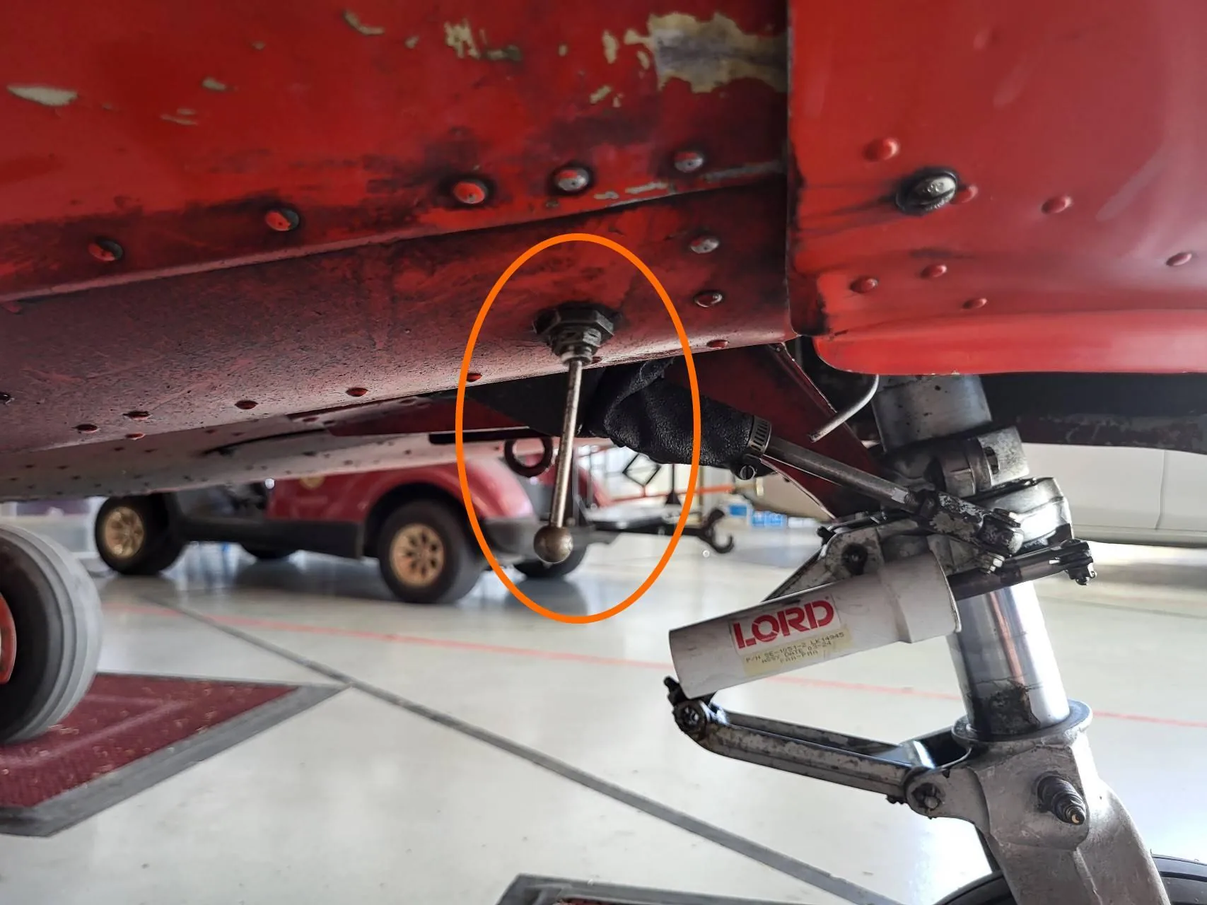 Alternate aircraft transponder antenna