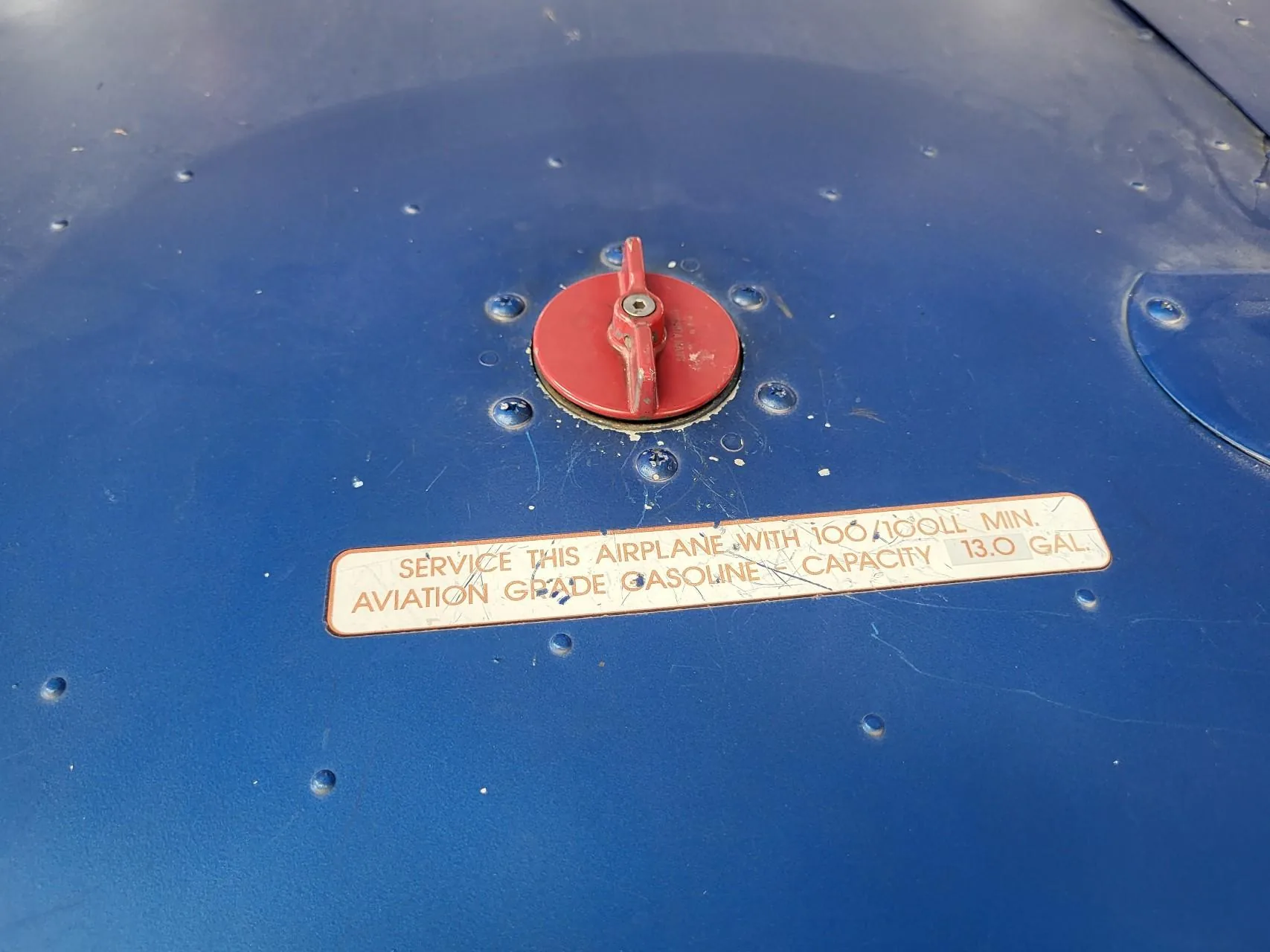 Cessna wing fuel cap